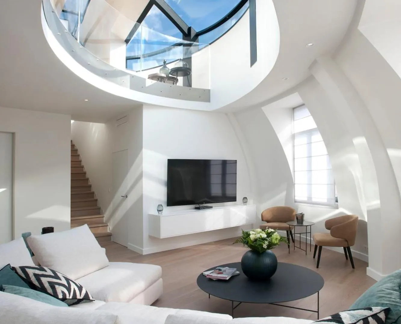 Triplex Penthouse In The City Center Bruksela