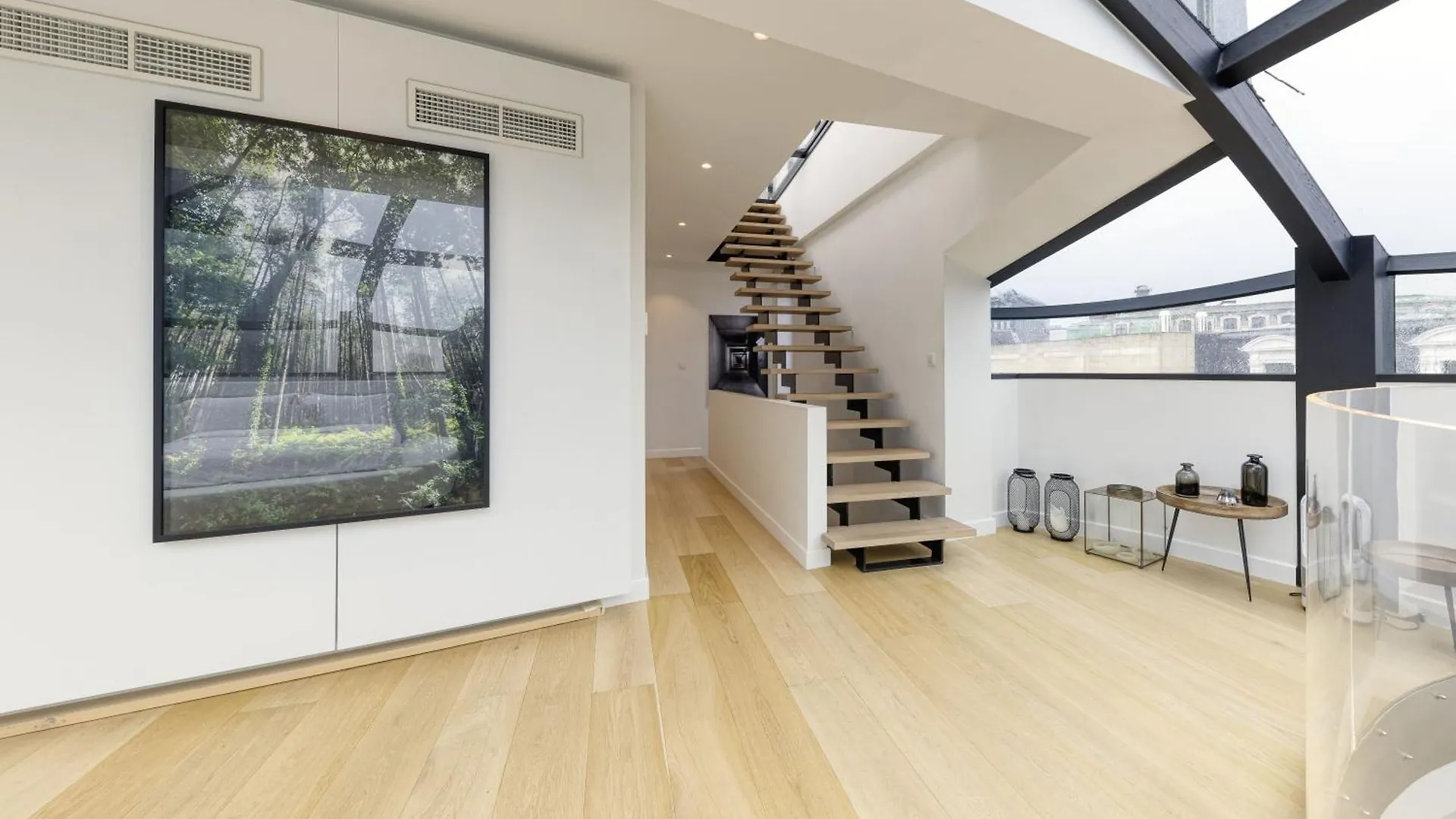 Triplex Penthouse In The City Center Brussels