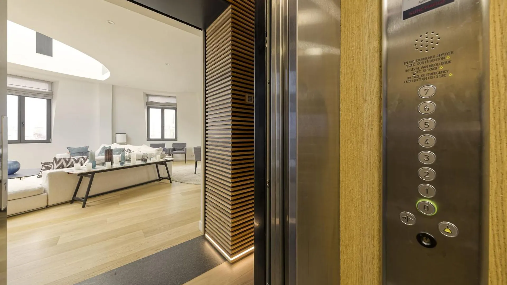 Aparthotel Triplex Penthouse In The City Center Brussels