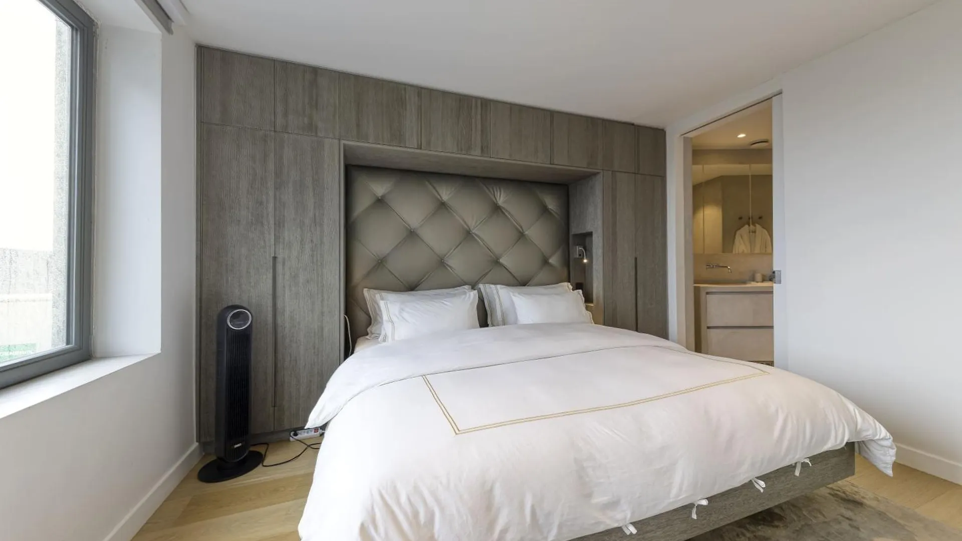 Triplex Penthouse In The City Center Brussels 0*,